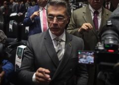 Morena cita a Sergio Mayer y analiza posible expulsión