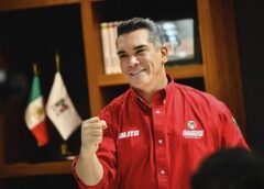 Alejandro Moreno celebra freno a revocación de mandato en 2027