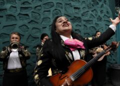 Rompiendo el silencio del mariachi: mujeres músicas analizan violencia y barreras en el gremio